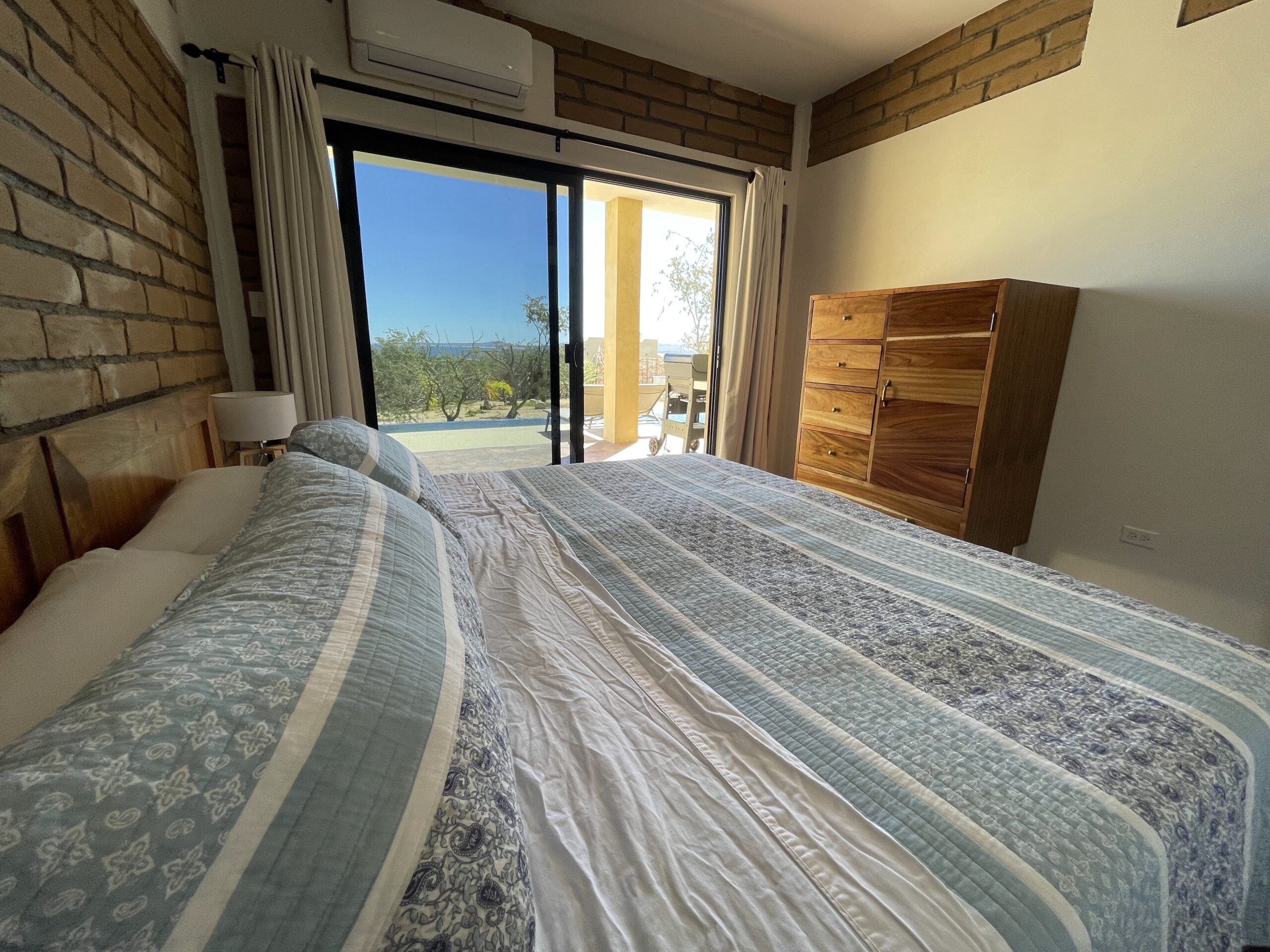 106D4B15-CC16-4D5A-A44F-CBAEDE3CD840